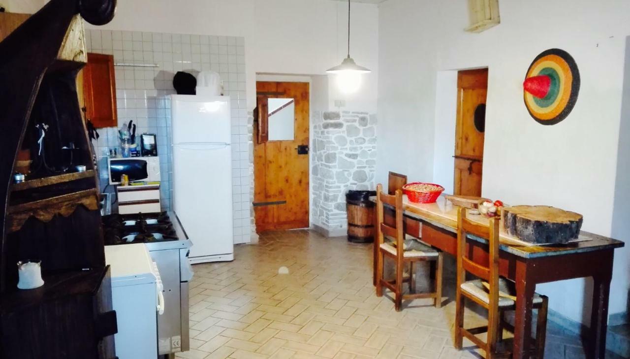 Le Terre D'Abruzzo Guest House Alanno Exterior photo