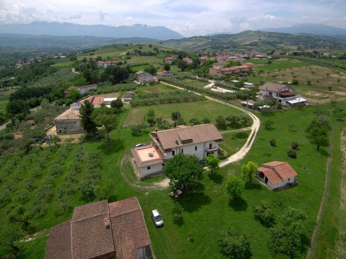 Le Terre D'Abruzzo Guest House Alanno Exterior photo