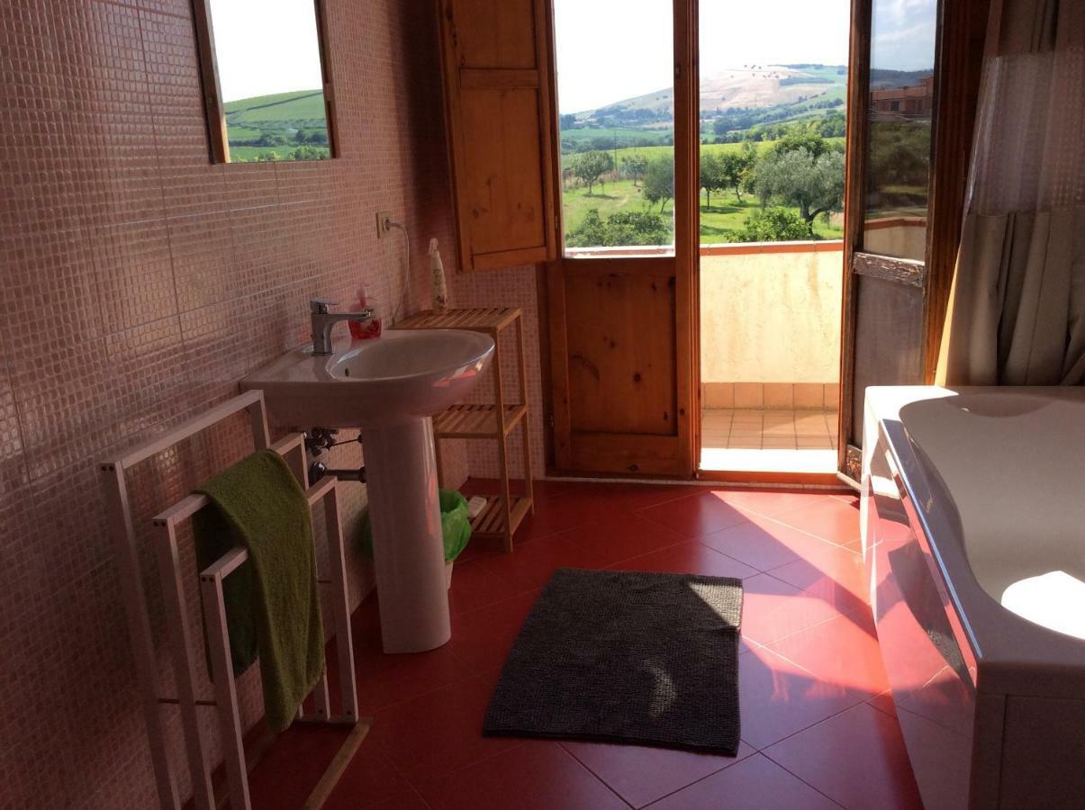 Le Terre D'Abruzzo Guest House Alanno Exterior photo